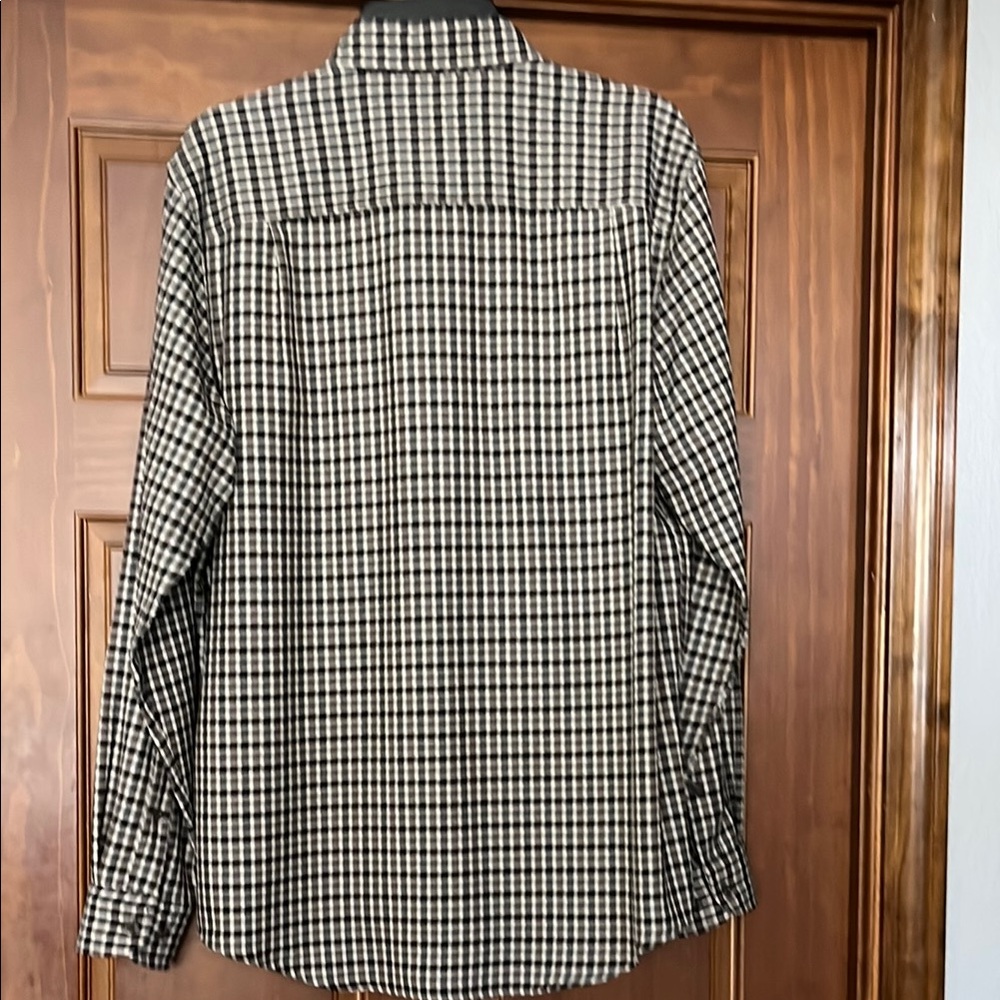 Pendleton Men’s Large Black and Brown Plaid Casual Button Down Shirt - Picture 4 of 7